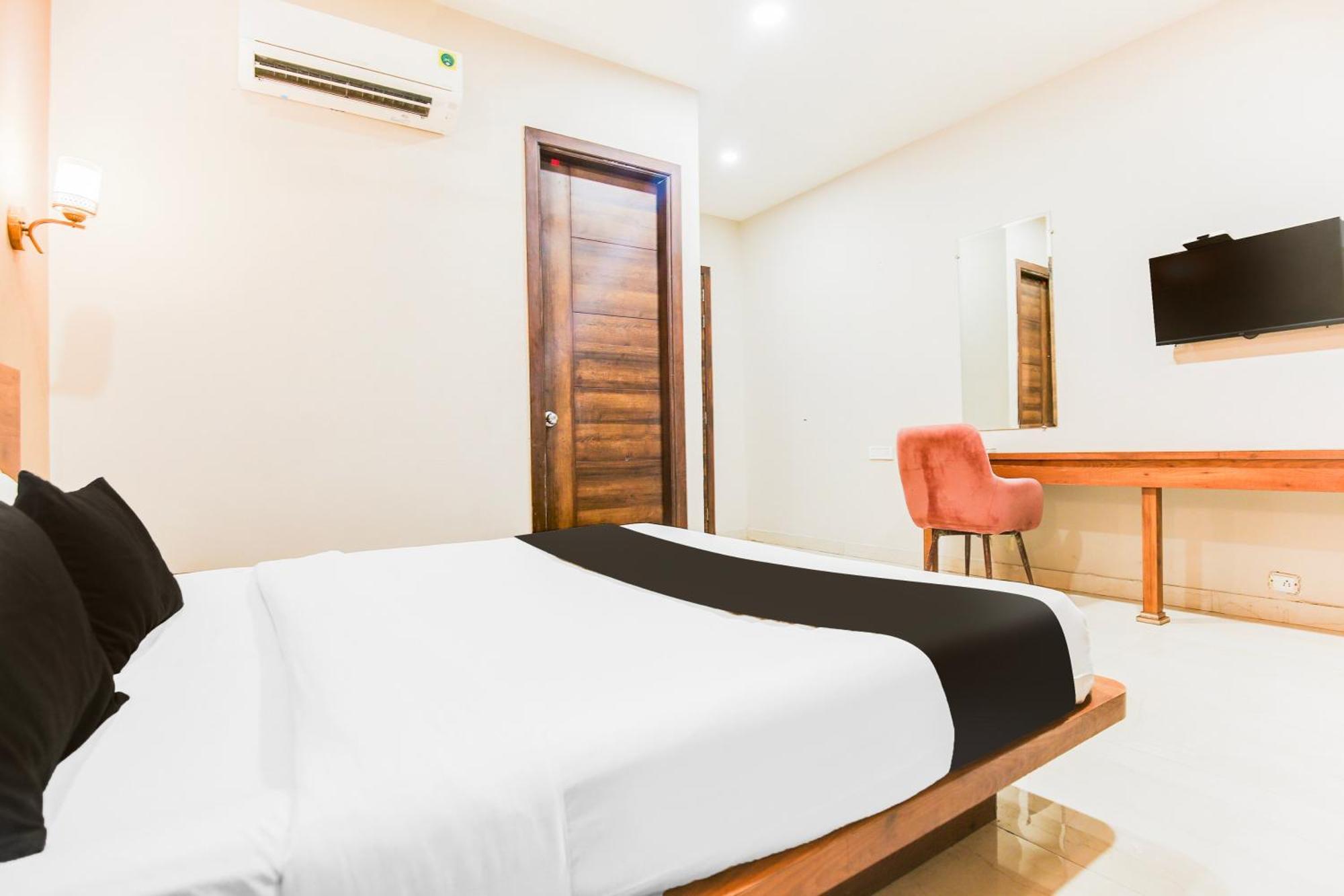 Super Townhouse Grand Fortune Amritsar Exteriér fotografie